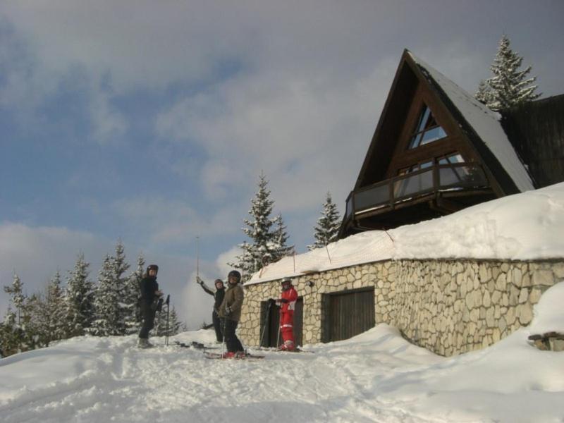 Le Chalet Pointu De Capucine Villa Bourg-Saint-Maurice Luaran gambar